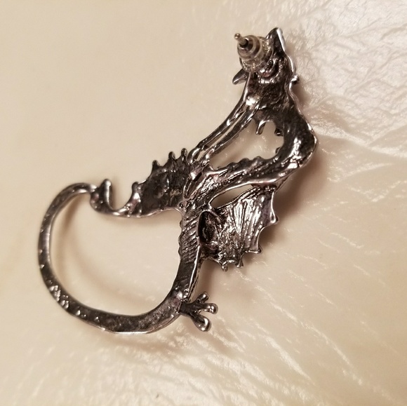 Playful Dragon Ear Cuff ~ for Peirced left ear - Picture 4 of 4